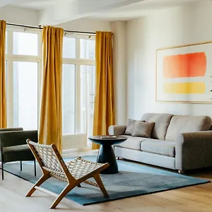 Edgar Montmartre - Abbesses Apartment