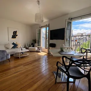  Appartement Lumineux, Parc Monceau, Champs Elysées, Sacré Coeur